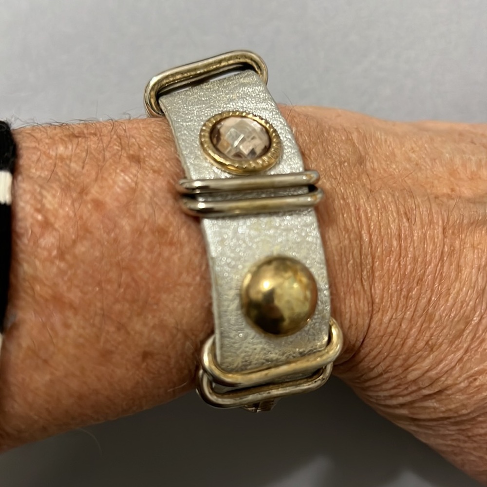 Silver leather rhinestone bracelet - Picture 5 of 5